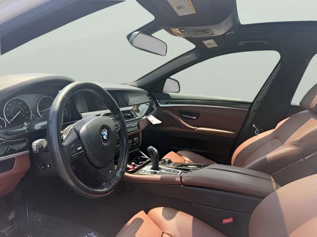 Used 2013 BMW 550i xDrive Sedan AWD/4WD image 12