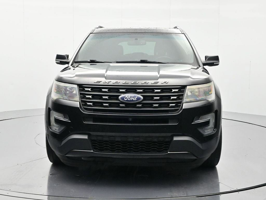 Used 2016 Ford Explorer Sport w/ Equipment Group 401A image 2