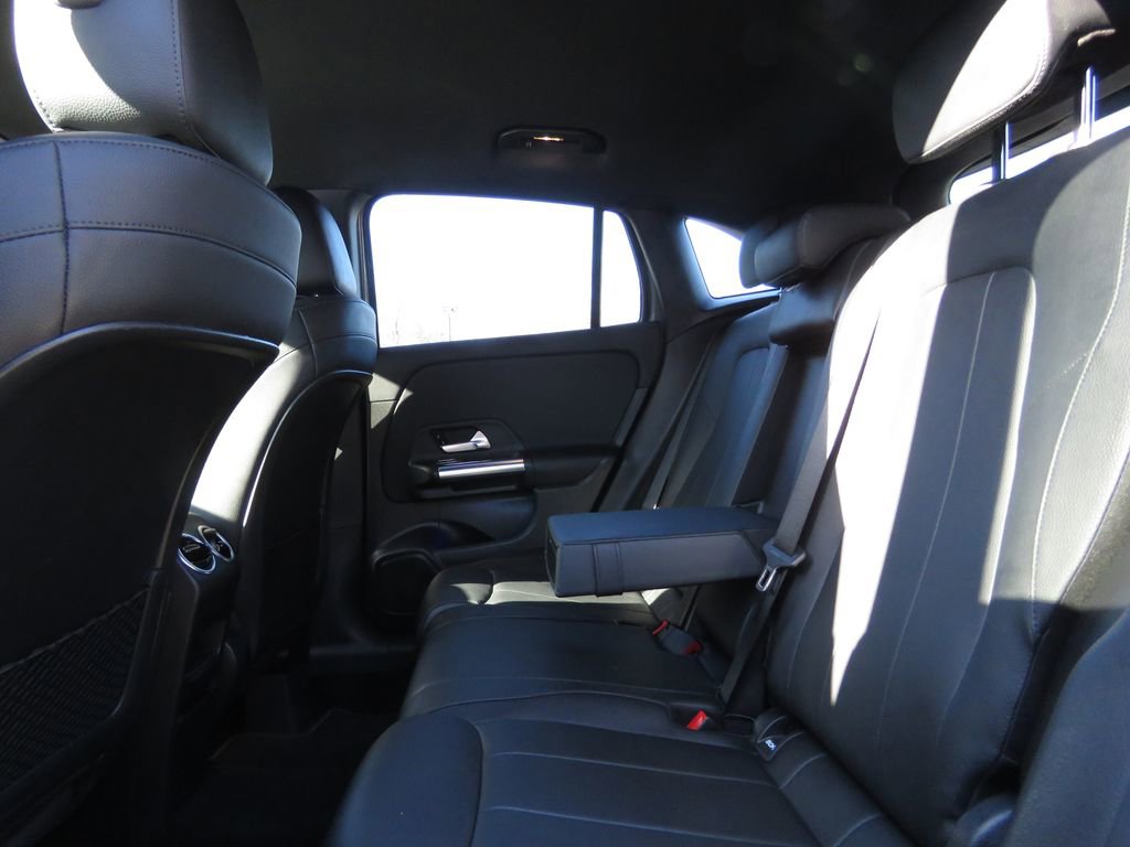 Used 2021 Mercedes-Benz GLA 250 4MATIC image 20