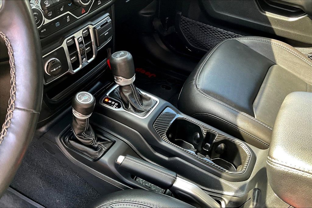 Used 2021 Jeep Wrangler Unlimited Sahara w/ Cold Weather Group image 16