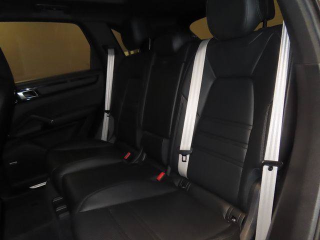 Used 2022 Porsche Cayenne S AWD/4WD image 45