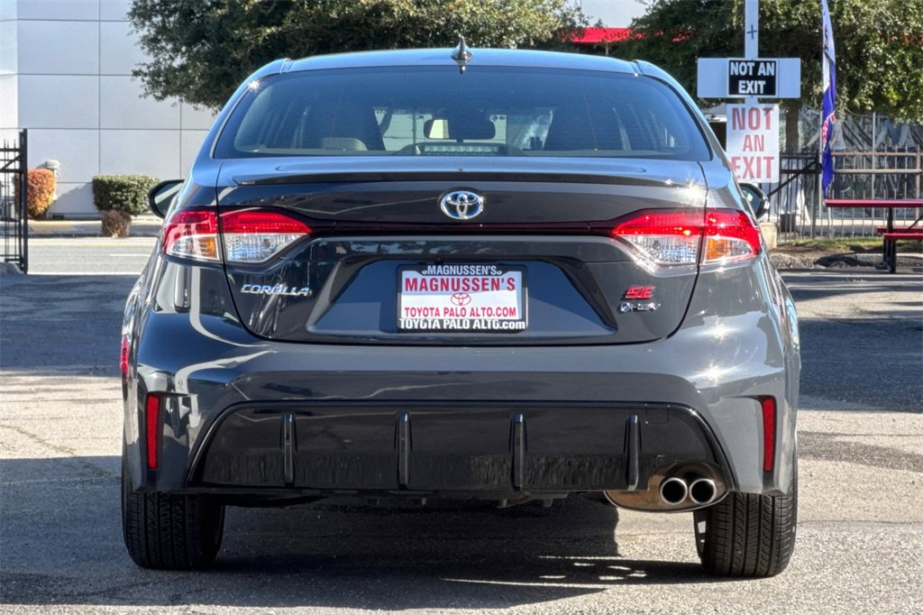 Certified 2025 Toyota Corolla SE image 4