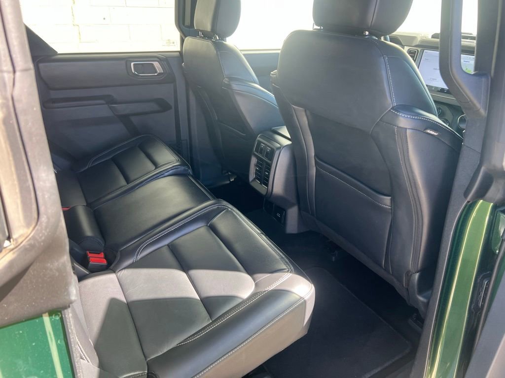 Used 2025 Ford Bronco Outer Banks AWD/4WD image 25