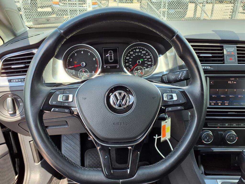 Used 2018 Volkswagen Golf S FWD image 15