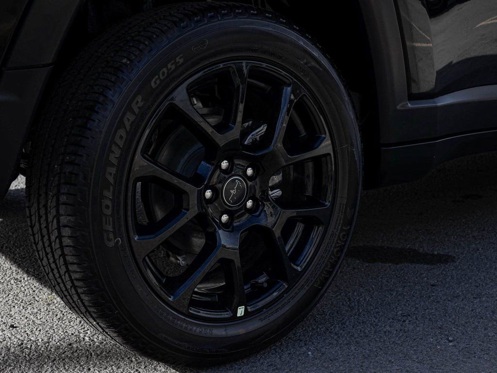 New 2026 Jeep Compass Latitude image 8