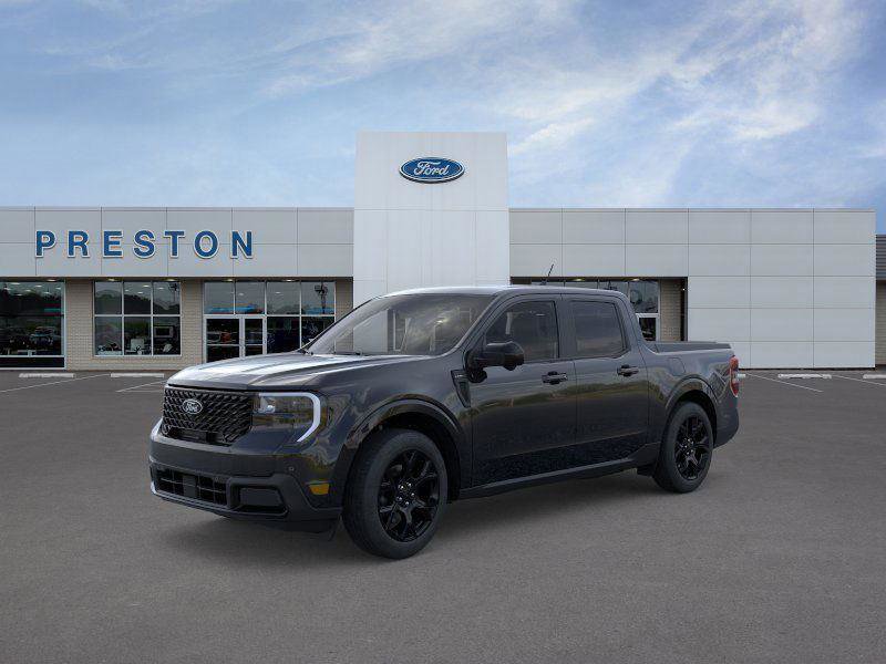New 2025 Ford Maverick Lariat w/ Black Appearance Package