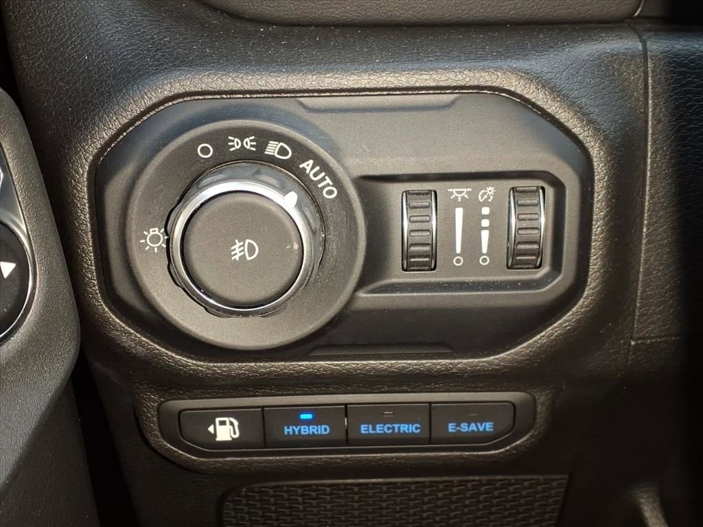 Used 2022 Jeep Wrangler Unlimited Rubicon 4xe w/ Steel Bumper Group image 11