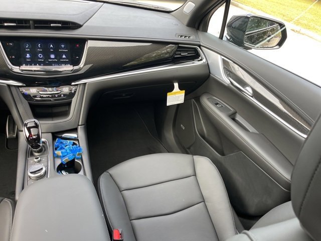 New 2025 Cadillac XT6 Sport w/ LPO, Floor Liner Package image 35