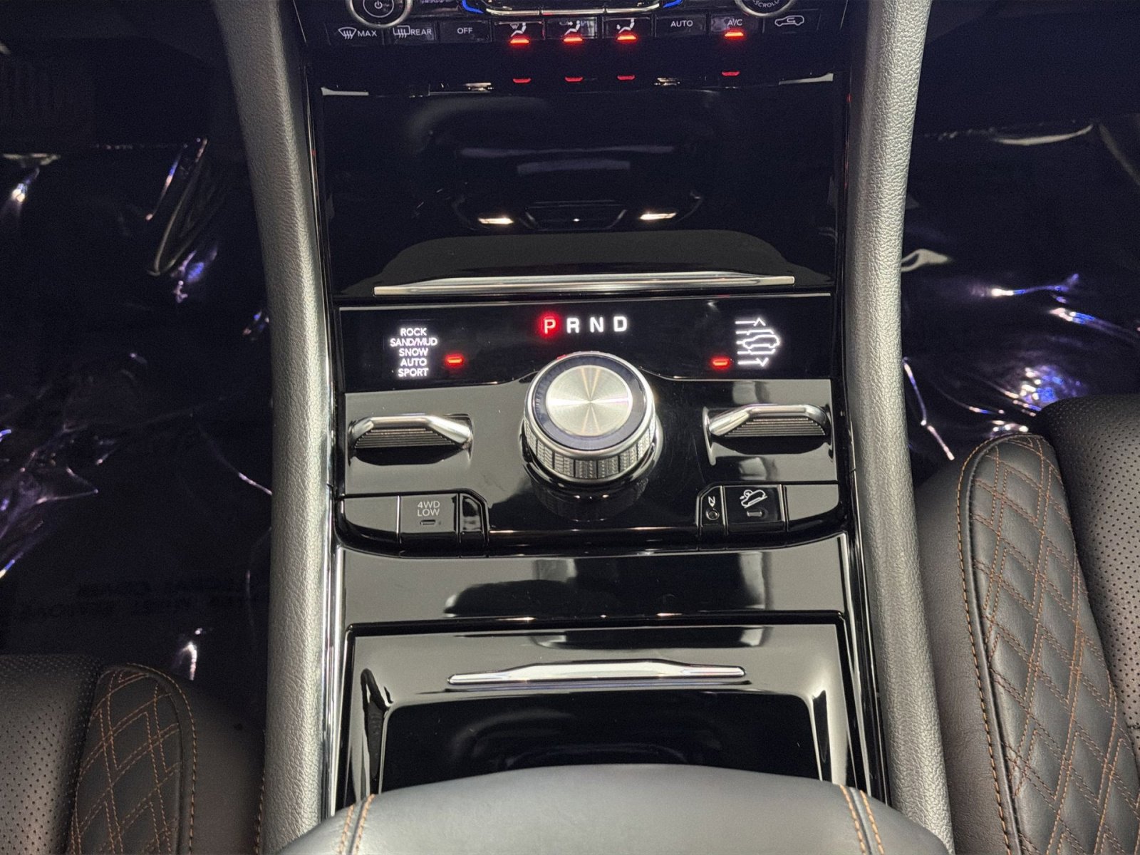 Used 2023 Jeep Grand Cherokee Summit image 22