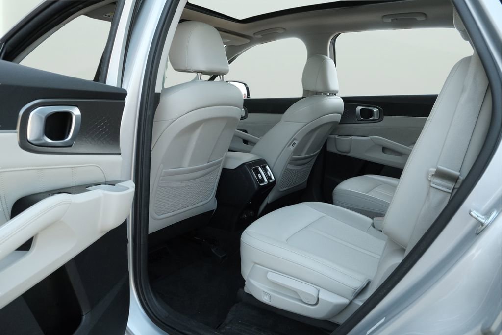 Used 2022 Kia Sorento SX FWD image 25