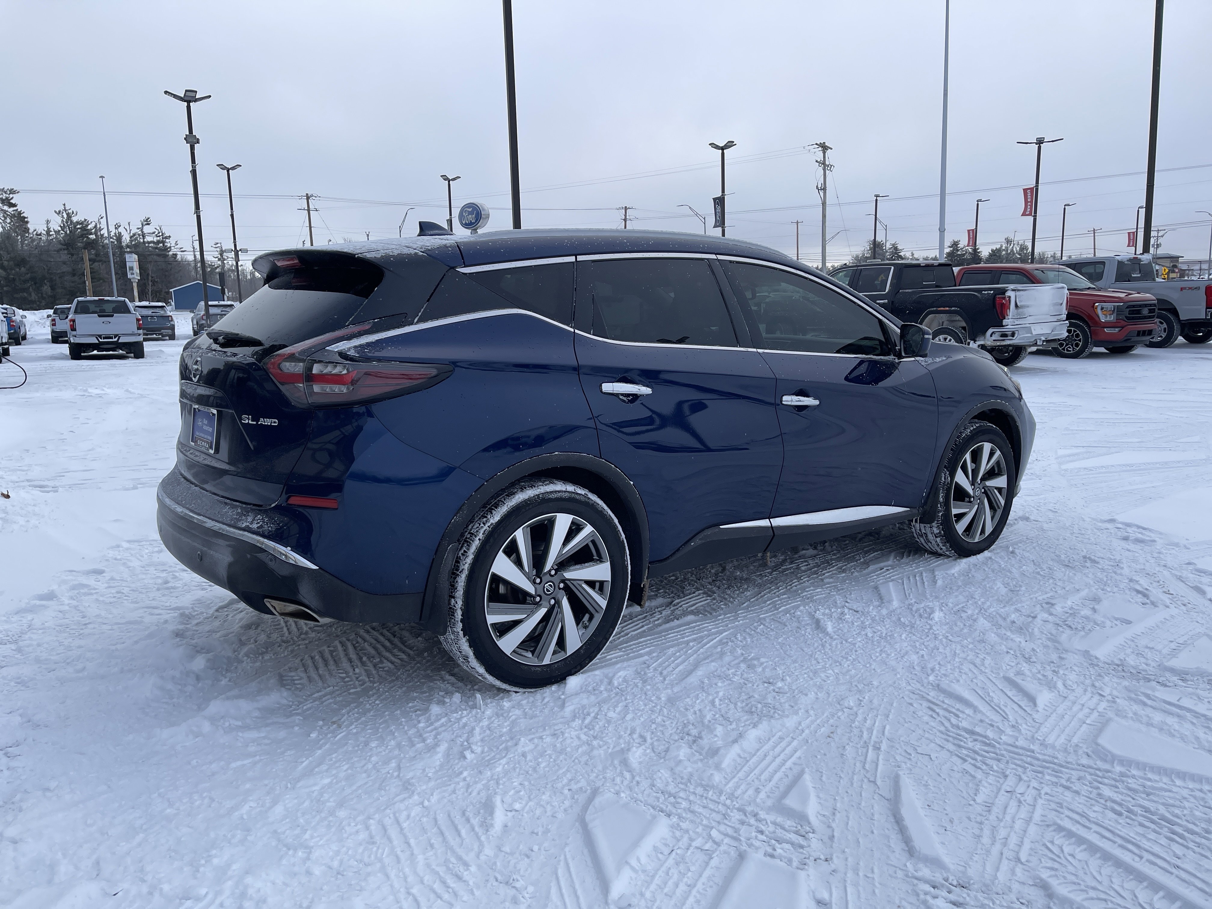 Used 2019 Nissan Murano SL image 3