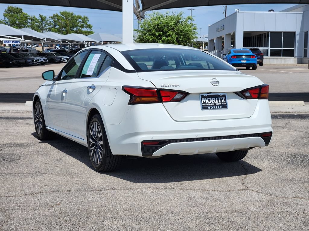 Used 2025 Nissan Altima 2.5 SV FWD image 7