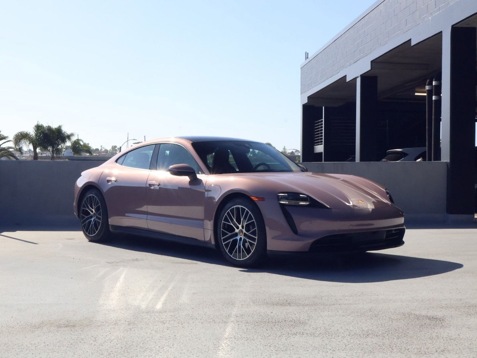Certified 2023 Porsche Taycan w/ Premium Package RWD image 7