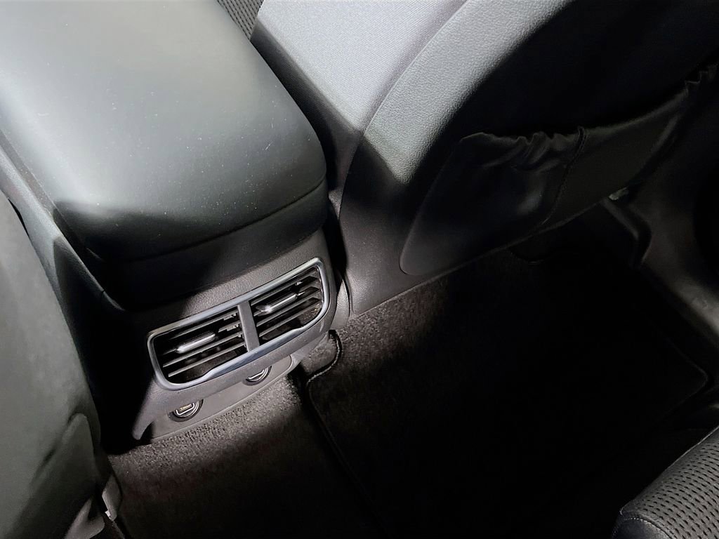 Certified 2022 Hyundai Santa Fe SEL w/ Convenience Package image 23