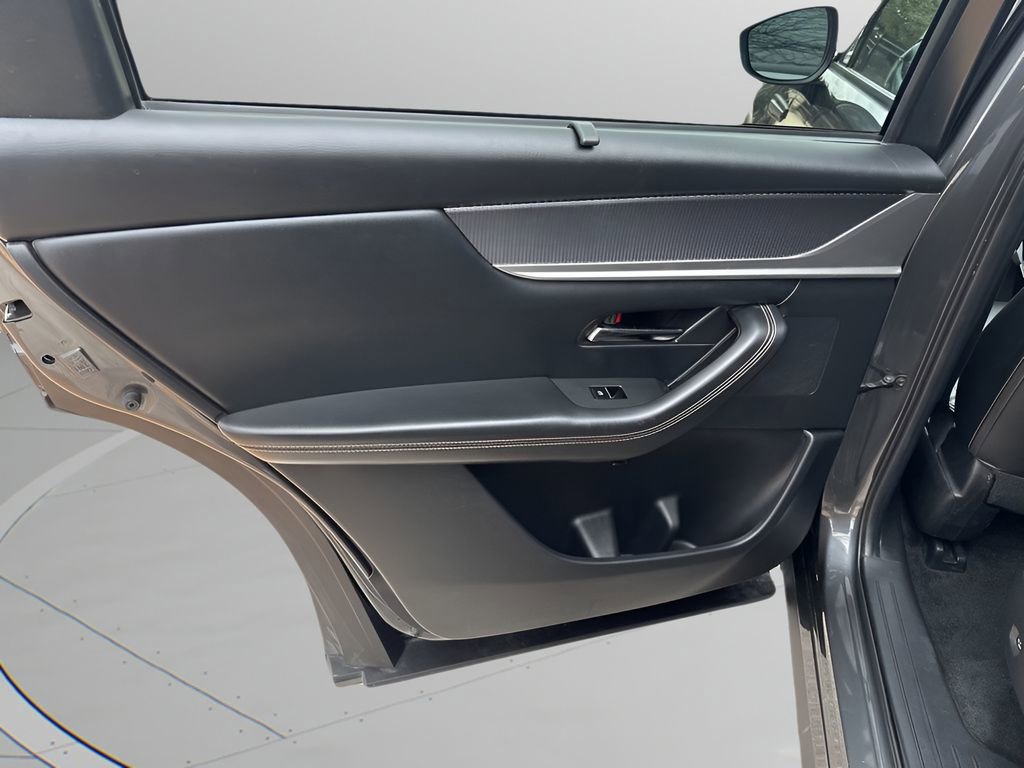 Used 2024 MAZDA CX-90 3.3 Turbo w/ Preferred Plus image 16