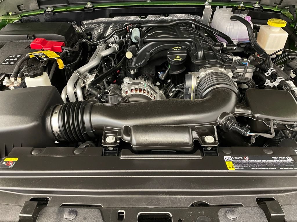 New 2026 Jeep Gladiator Rubicon w/ Whitecap Package AWD/4WD image 17