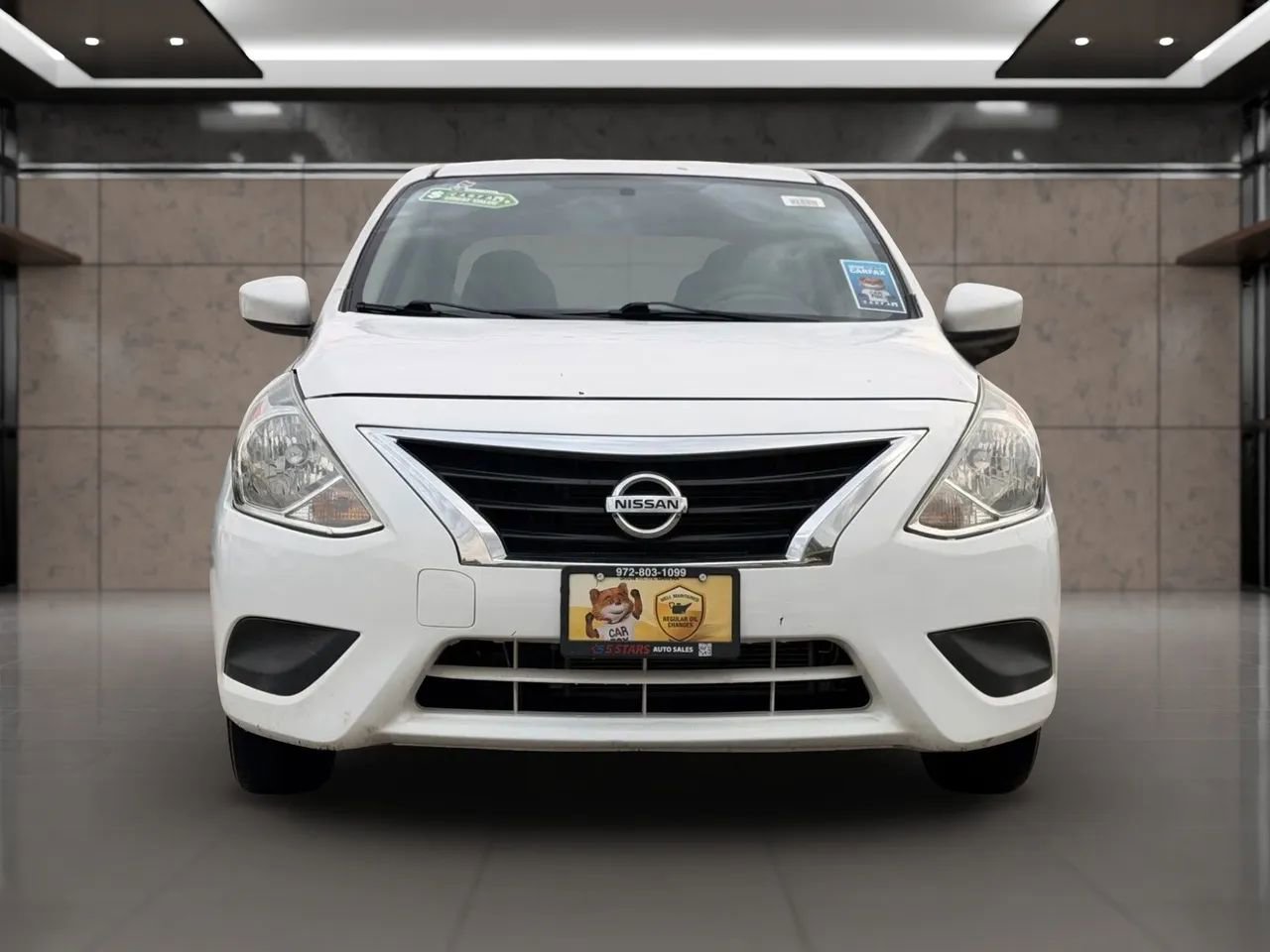 Used 2018 Nissan Versa S Plus image 3