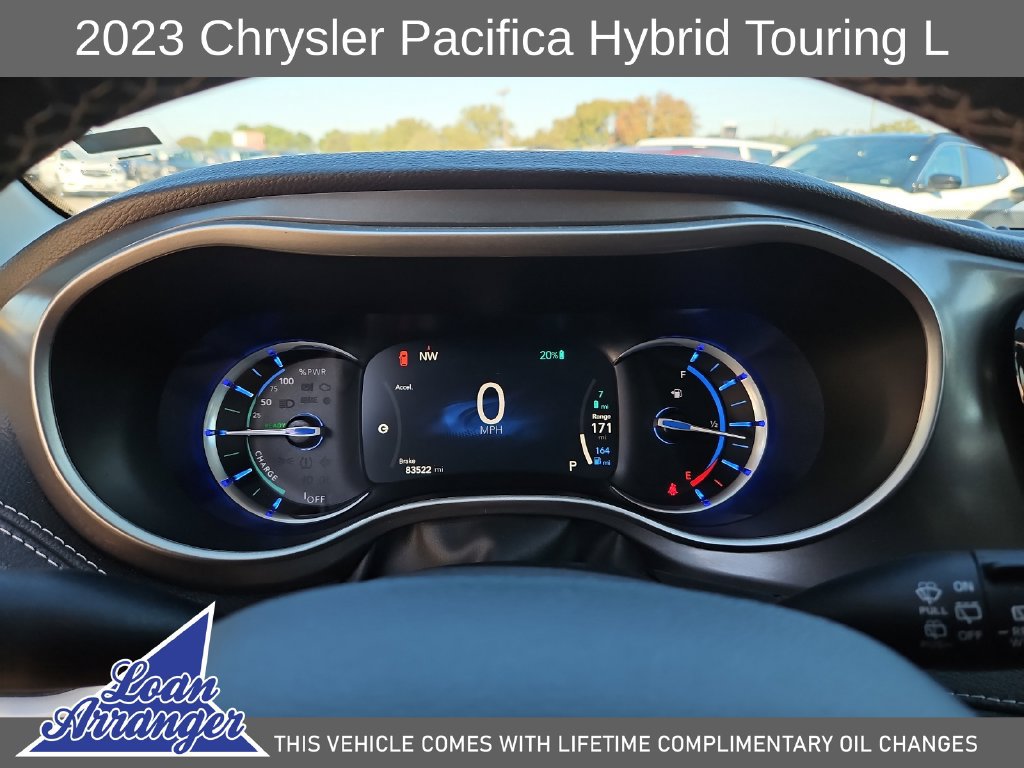 Used 2023 Chrysler Pacifica Touring-L FWD image 26
