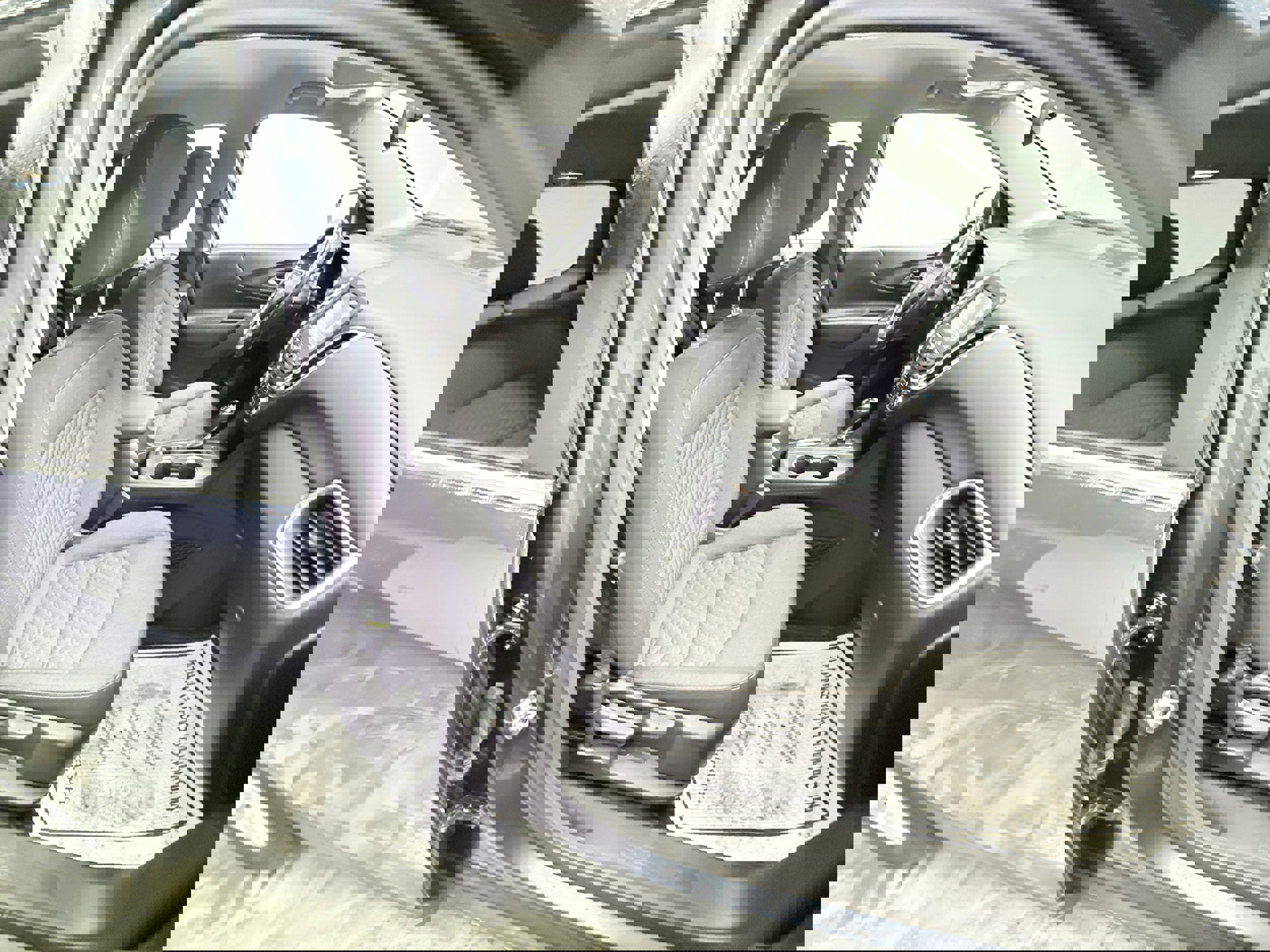 Used 2018 Chevrolet Equinox LT image 23