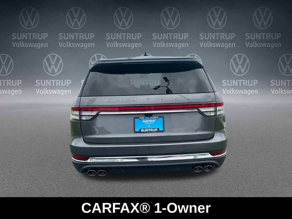Used 2023 Lincoln Aviator Reserve AWD/4WD image 4