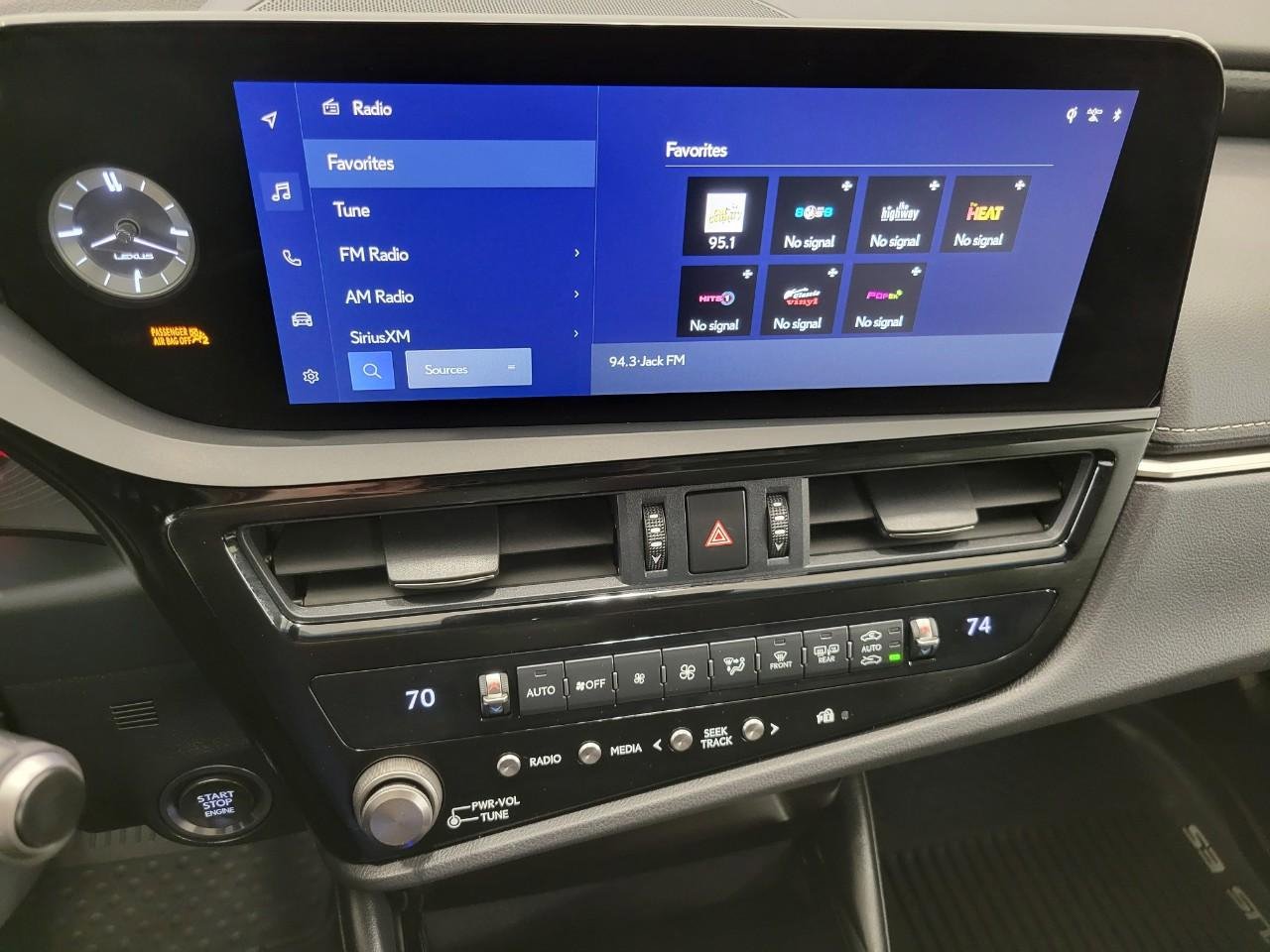 Used 2023 Lexus ES 250 w/ Premium Package AWD/4WD image 8