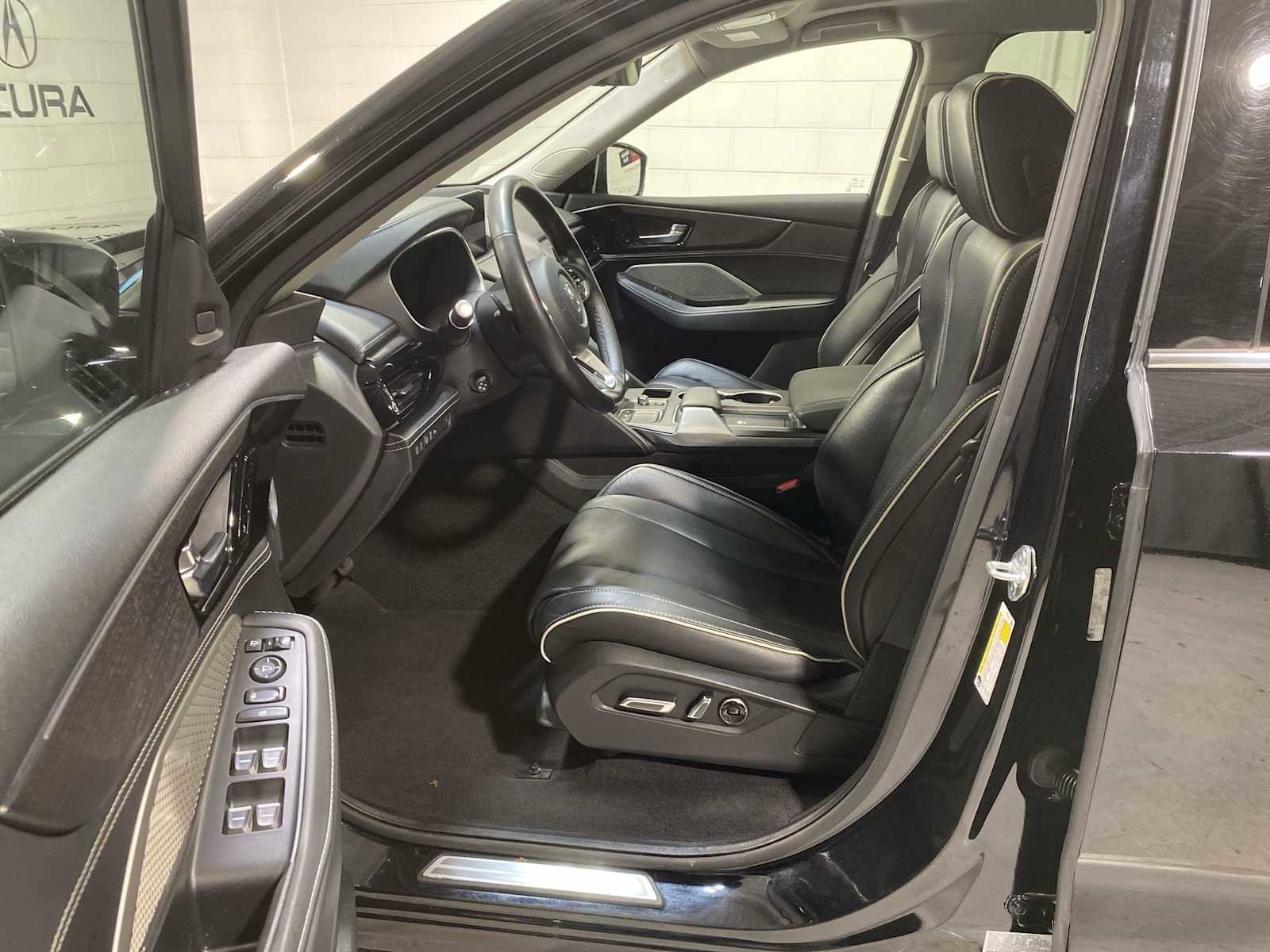 Certified 2023 Acura MDX SH-AWD w/ Advance Package image 2