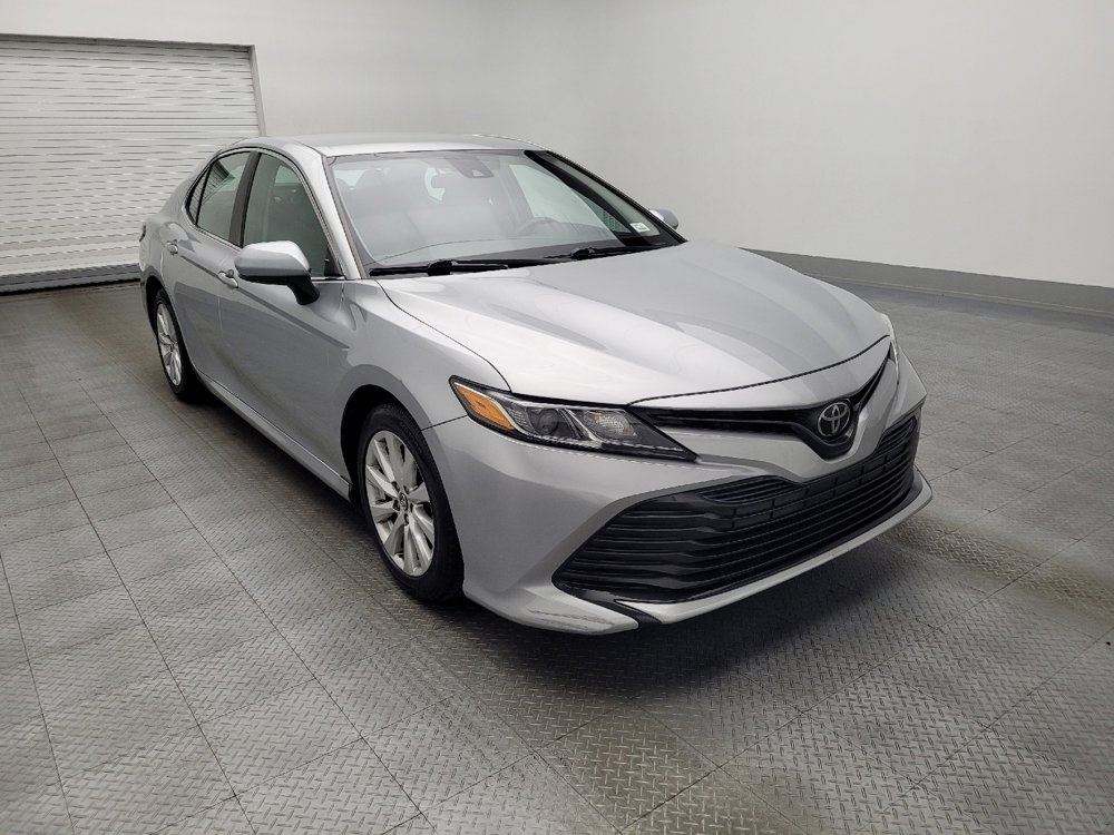 Used 2018 Toyota Camry LE image 13