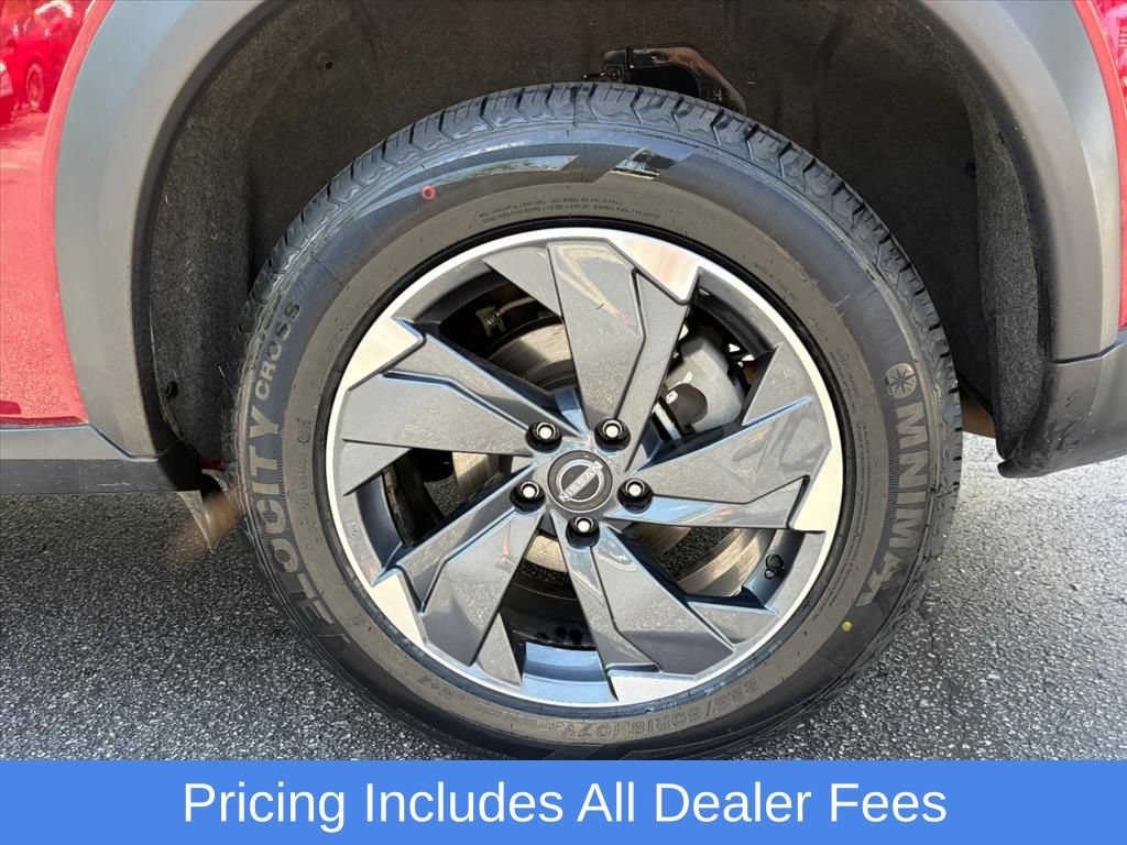 Used 2025 Nissan Rogue SV w/ SV Premium Package AWD/4WD image 27