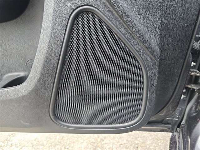 Certified 2019 Chrysler 300 Touring w/ Chrome Appearance Package image 15