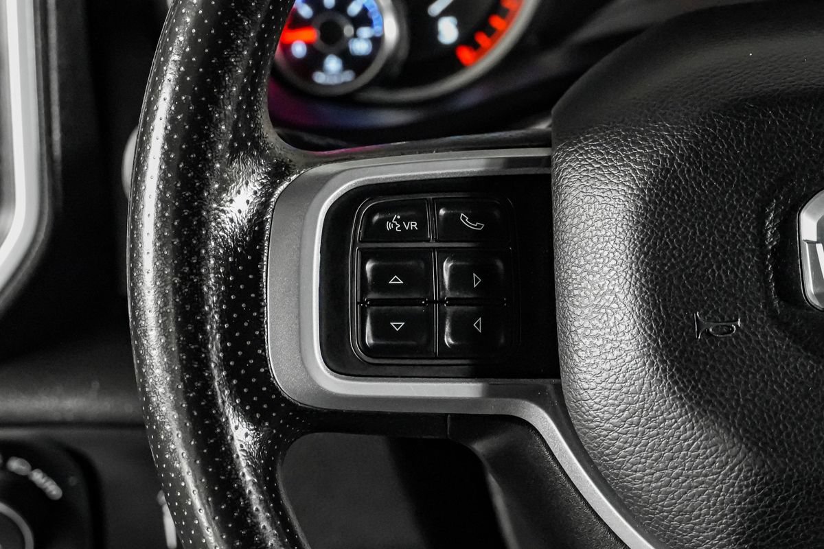 Used 2022 RAM 2500 Big Horn AWD/4WD image 17