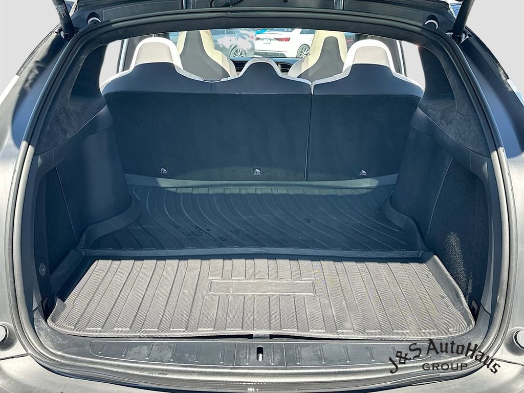 Used 2019 Tesla Model X Long Range image 32