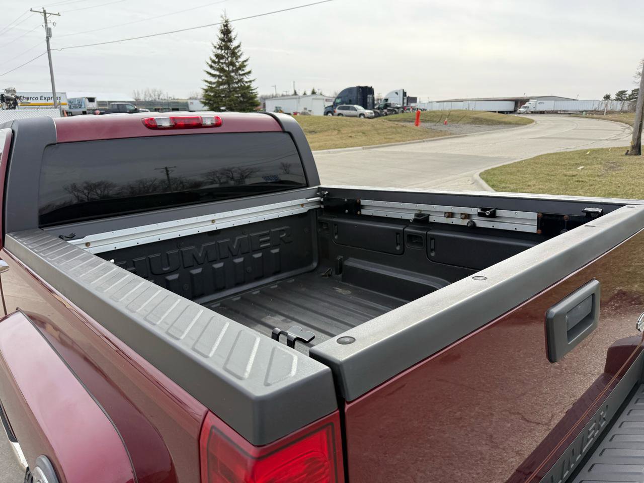 Used 2009 HUMMER H3T Alpha image 9