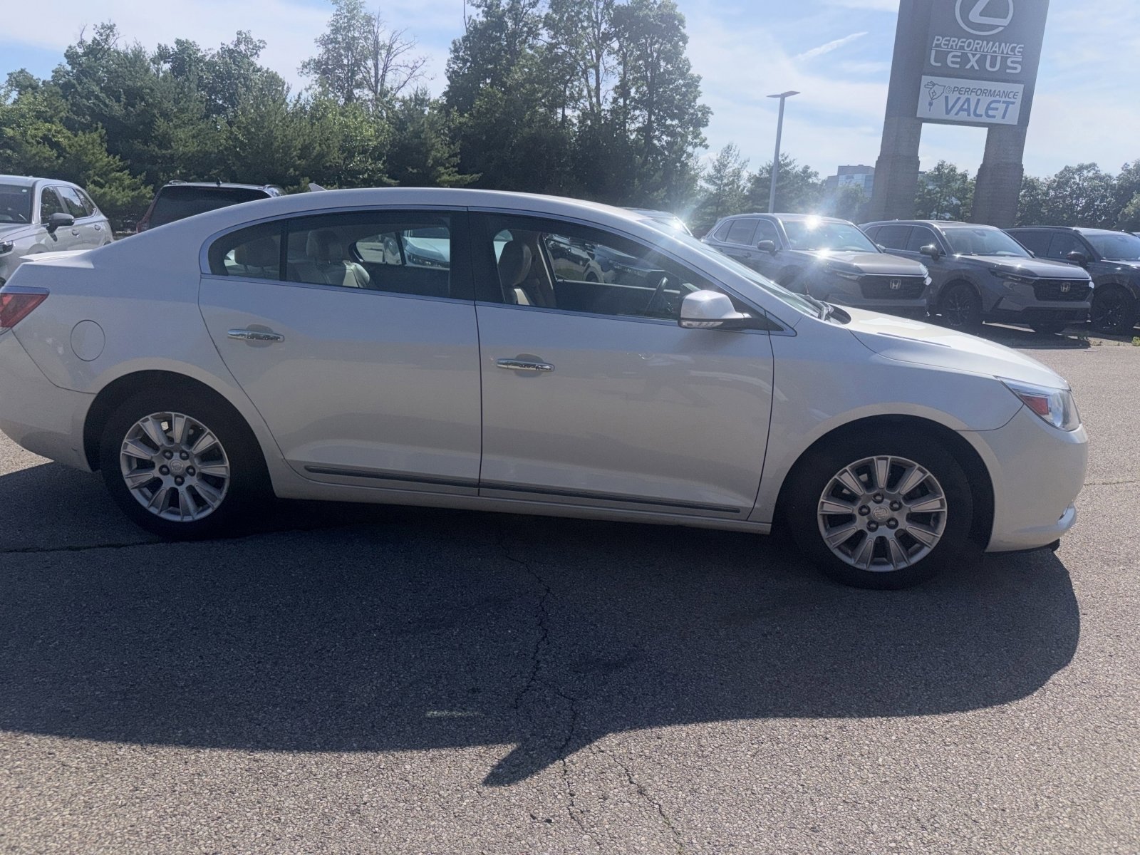 Used 2013 Buick LaCrosse Leather w/ Driver Confidence Package FWD image 9