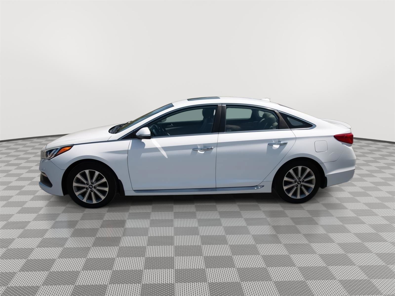 Used 2017 Hyundai Sonata Limited FWD image 8