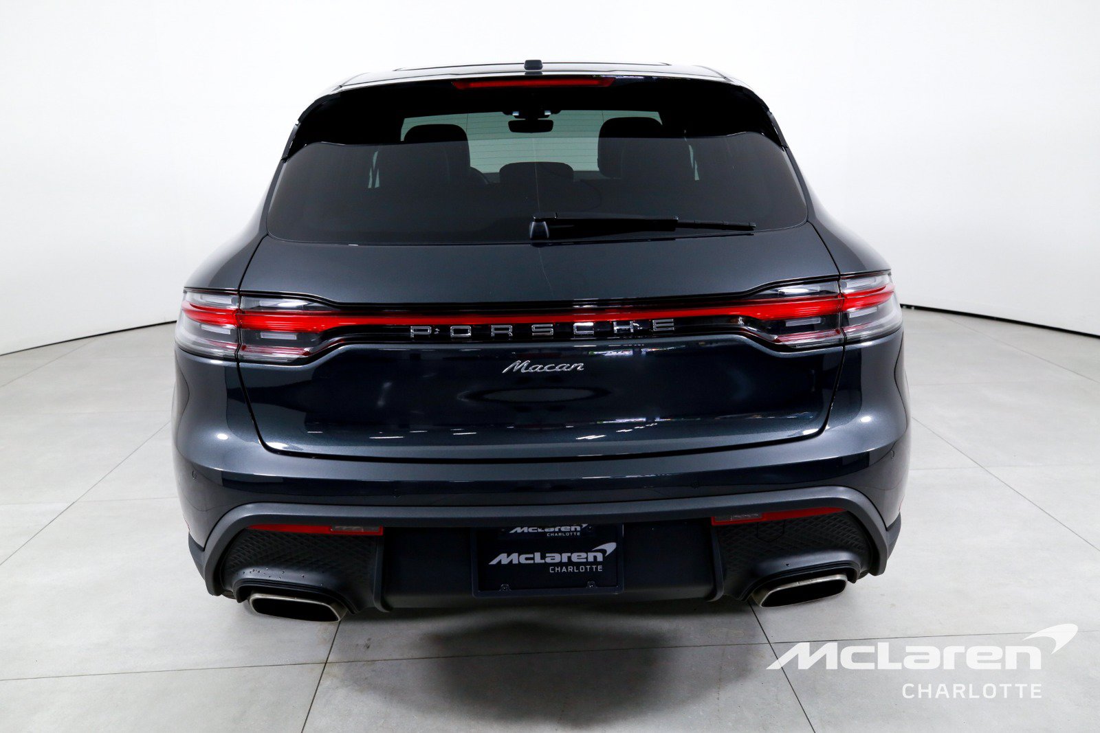 Used 2024 Porsche Macan AWD/4WD image 7