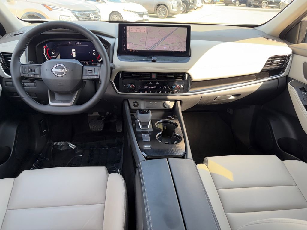 Used 2025 Nissan Rogue SL w/ SL Premium Package image 22