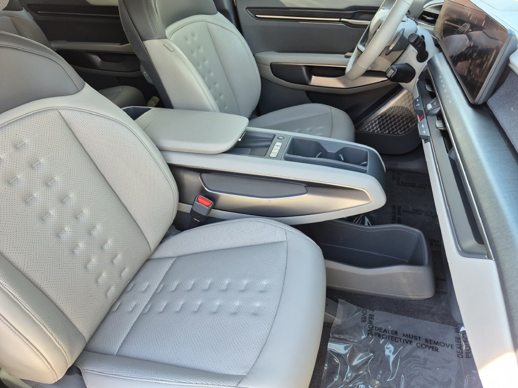 Certified 2024 Kia EV9 Wind AWD/4WD image 16