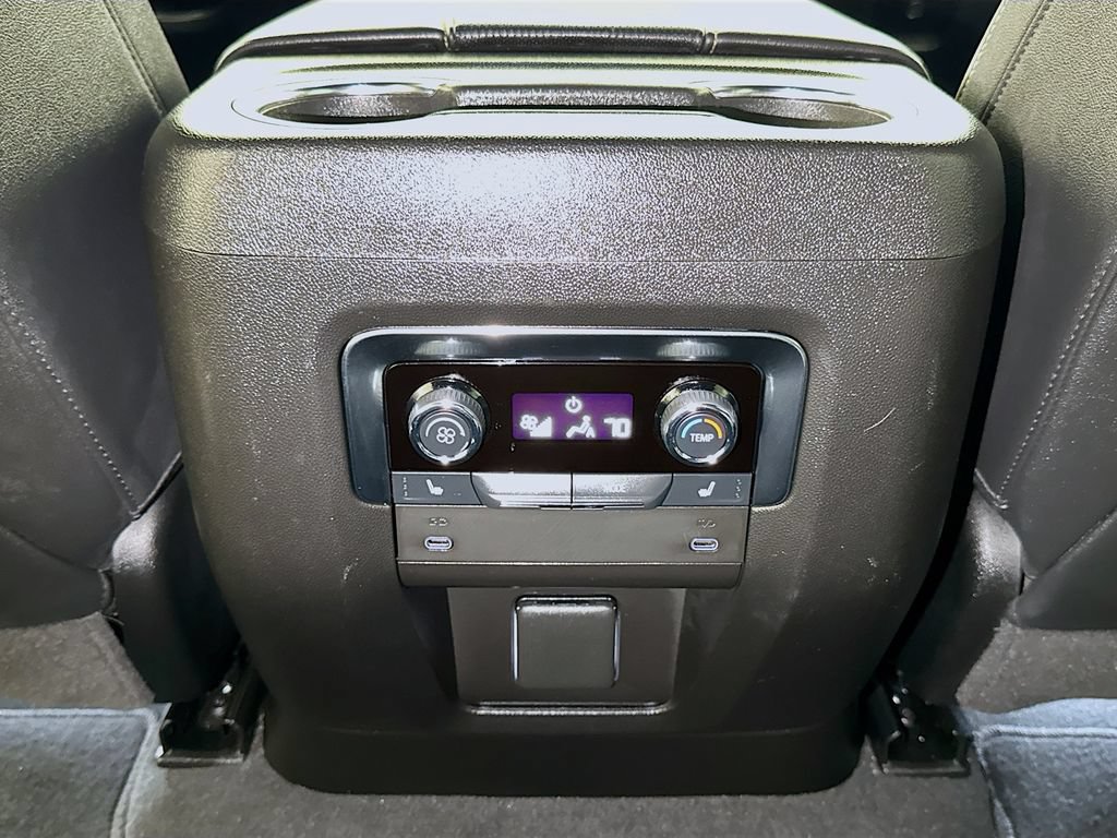 Certified 2025 Chevrolet Suburban Premier RWD image 24