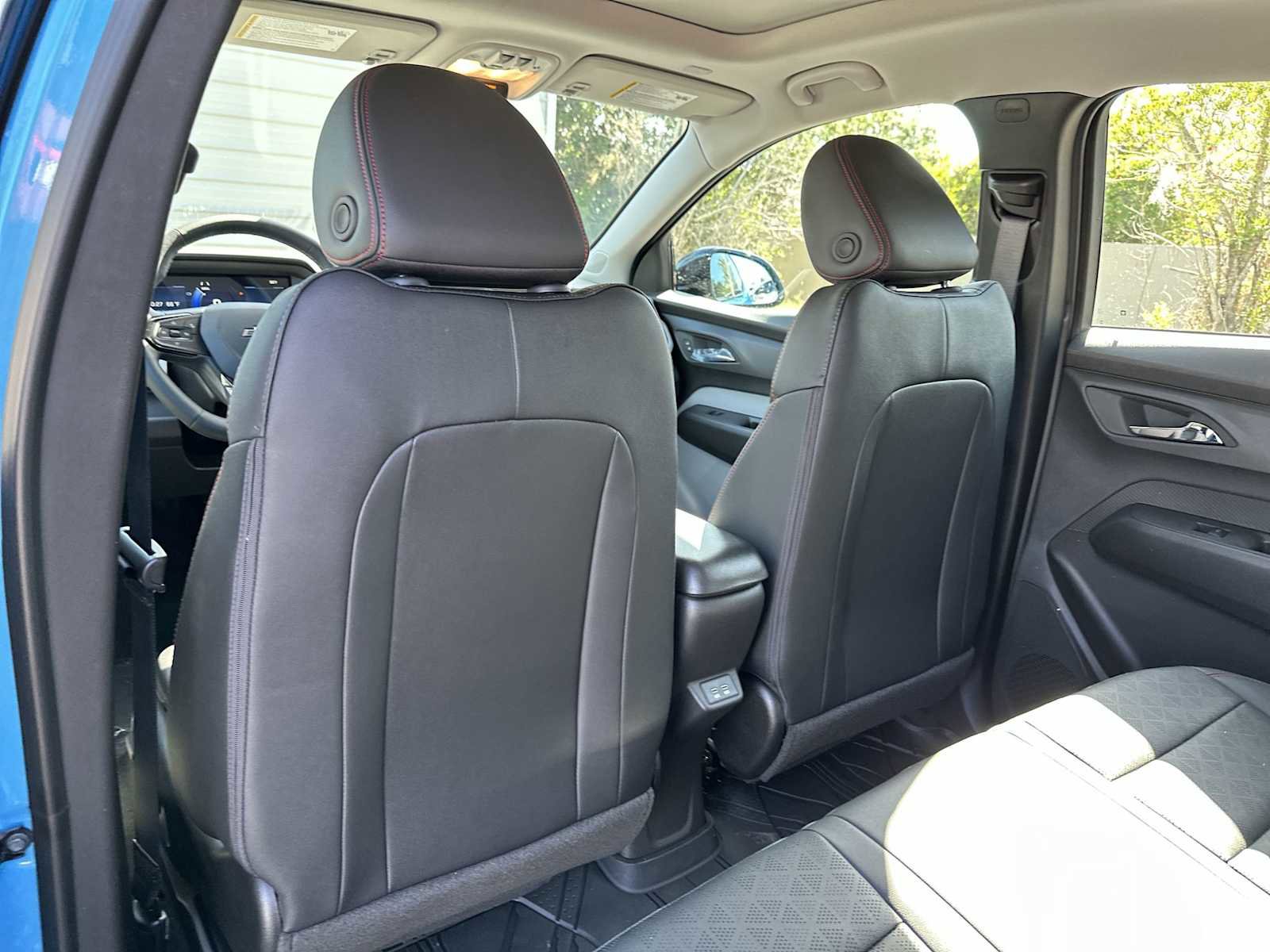 New 2027 Chevrolet Bolt RS w/ Technology Package FWD image 15