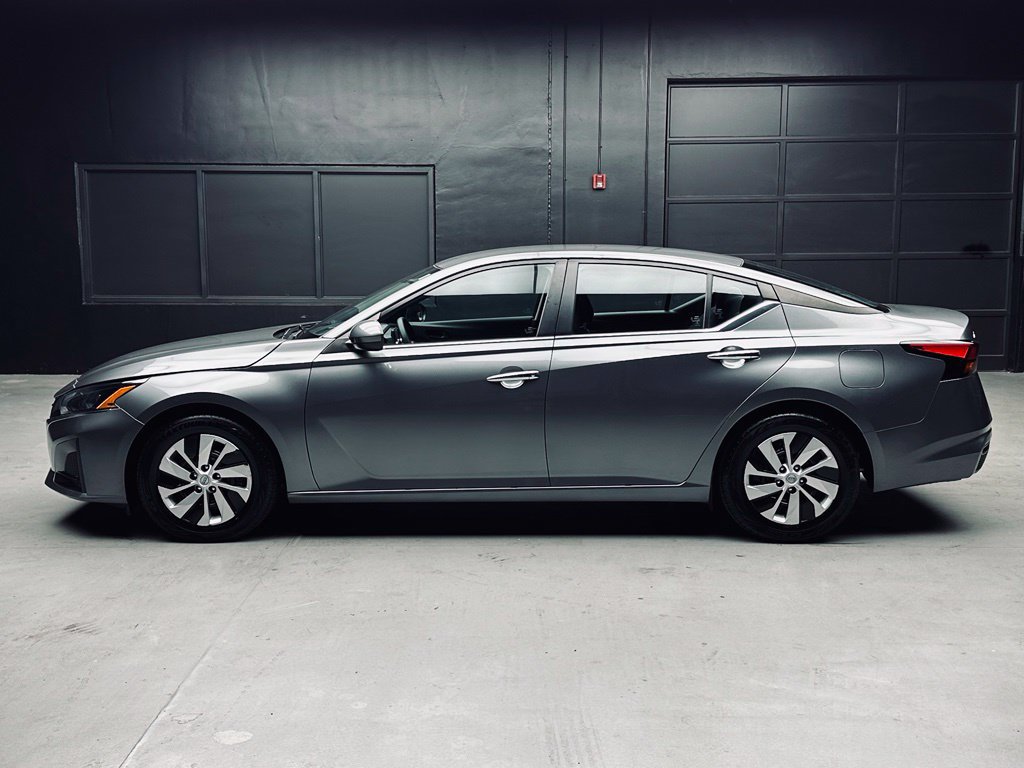 Used 2023 Nissan Altima 2.5 S FWD image 4