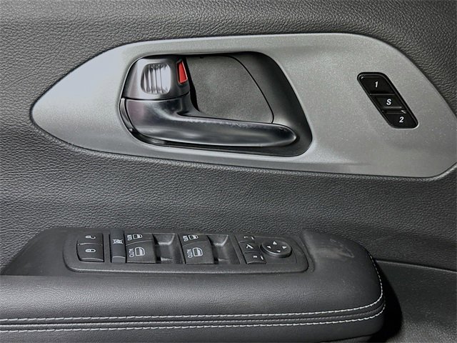 New 2026 Chrysler Pacifica Limited image 14