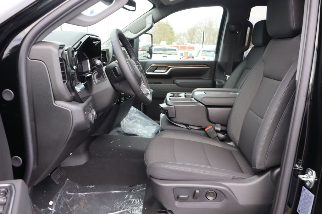 New 2026 Chevrolet Silverado 2500 LT image 4