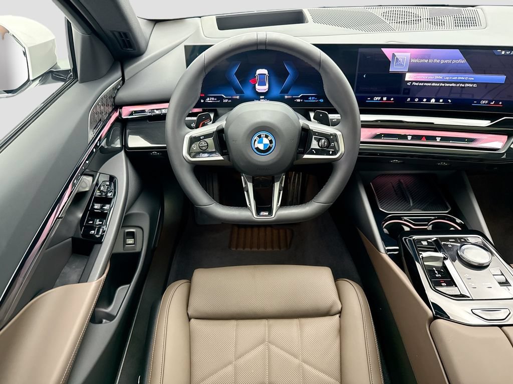 Used 2026 BMW 550e xDrive w/ Premium Package AWD/4WD image 10