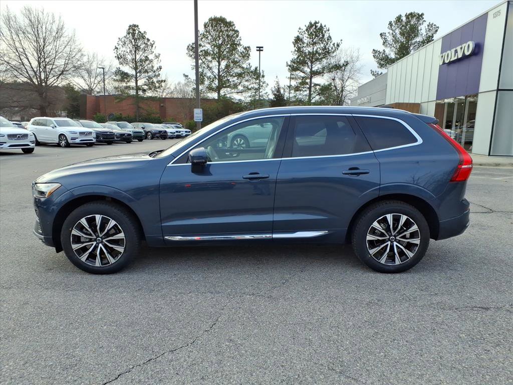 Certified 2023 Volvo XC60 B5 Plus w/ Climate Package image 8