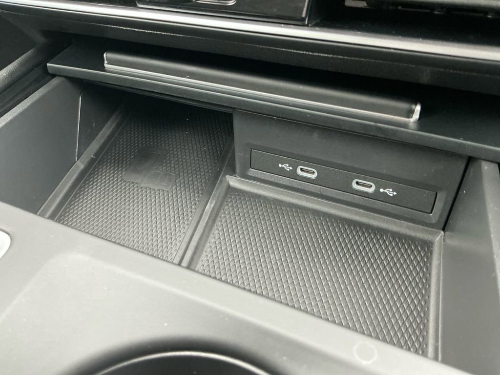 Used 2024 Volkswagen Atlas SE image 17