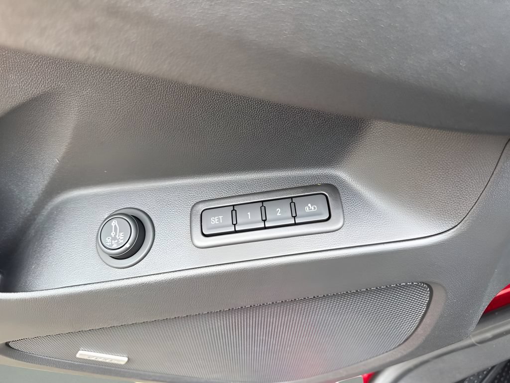 Used 2020 Chevrolet Equinox Premier AWD/4WD image 11