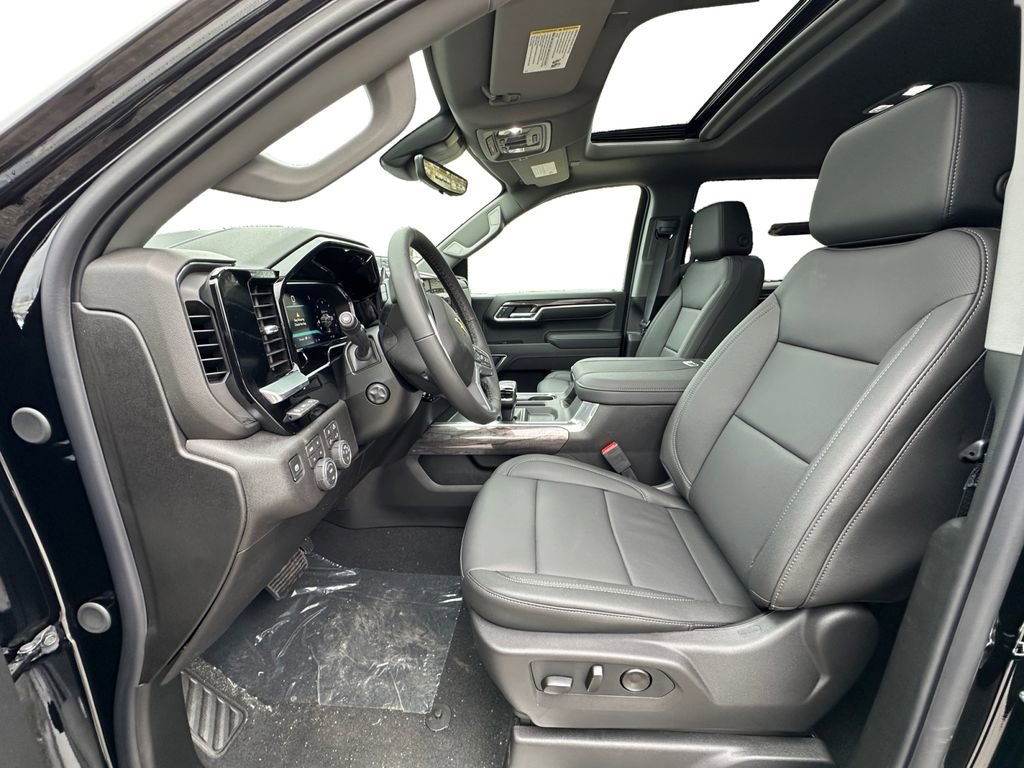 New 2026 Chevrolet Silverado 1500 LTZ w/ Technology Package image 9