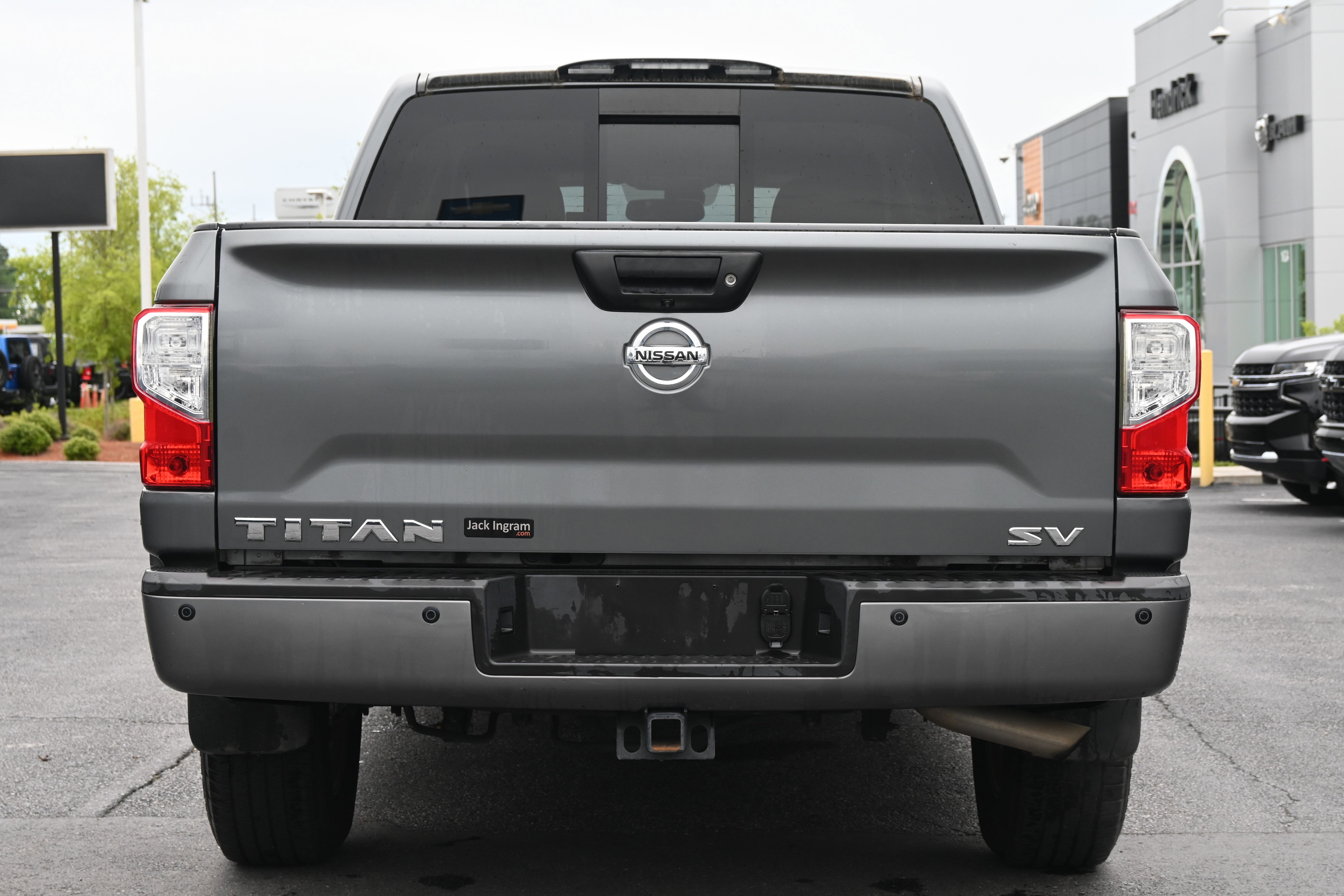 Used 2017 Nissan Titan SV RWD image 11