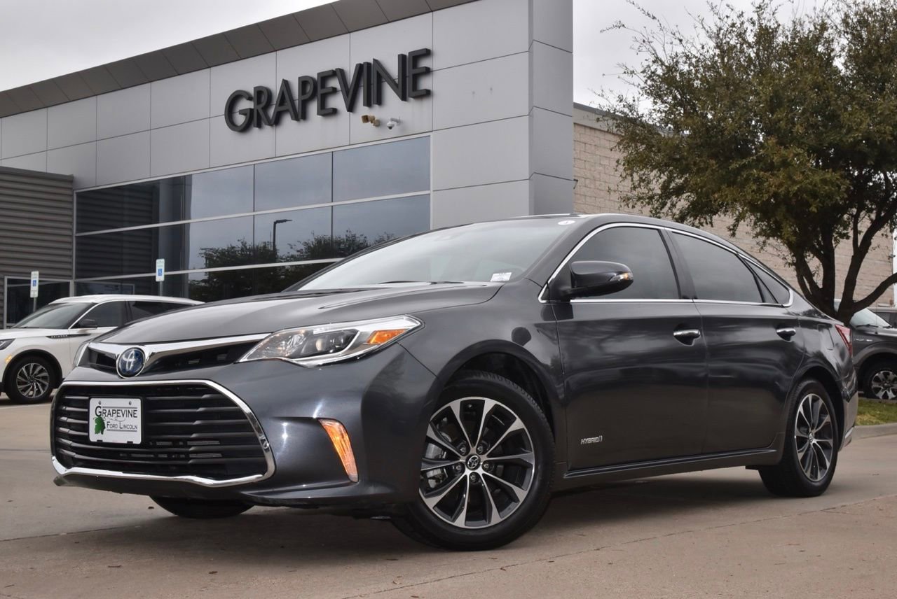 Used 2018 Toyota Avalon XLE Premium video 1