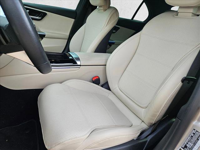 Used 2023 Mercedes-Benz C 300 Sedan image 12